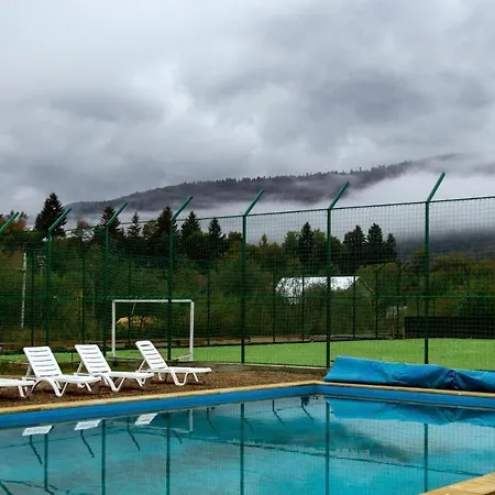 Hotel українка Mykulychyn